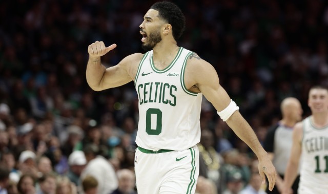 渐入佳境！塔图姆出战39分钟 15中8&amp;三分7中3贡献23分5板4助1断